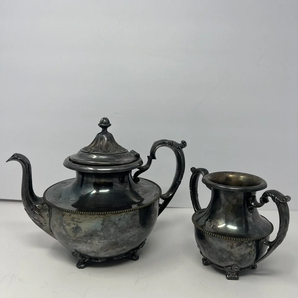 Vintage Teapot‎ & Sugar Bowl 393 Pair point MFG Quadruple Plate Engraved logo